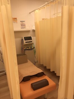 アイケア整骨院 南行徳院(i-care整骨院)/【院内は明るく、暖色使用♪】