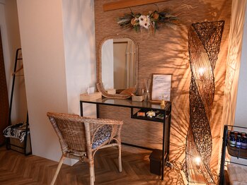 優来夢(ユルム)/ドレッサー