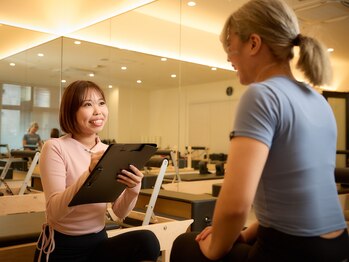 フィットプレイス 那覇若狭店(FITPLACE)の写真/【首・肩のつらさ改善◎】2026年こそ痛みとおさらば！ピラティスで根本から整える健やかな身体作りを♪
