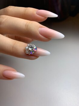 サロンドラリュール(Salon de L'Allure)/