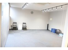 おおた中央接骨院/広々とした運動スペース