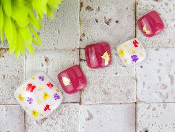 アフィックス ネイルアンドアイラッシュ 水天宮(affix)/フット小花アート