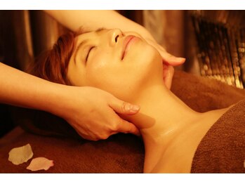 ラ ベル 渋谷宮益坂口店(La Belle)/ハイパーナイフ/リンパアロマ