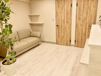 フラットベリー 恵比寿(Flat BELLY)/《待合スペース》