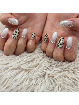 ヒョウ柄ネイル