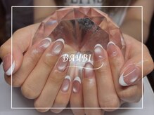 フットネイルで足元まで抜かりなく美しく