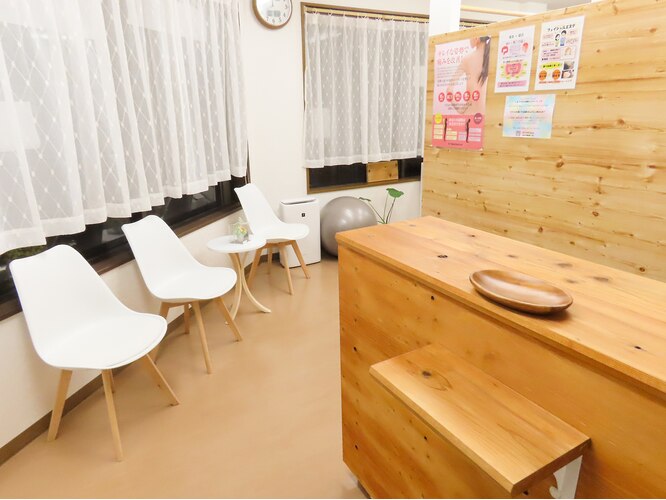新規開業 待合椅子4点セット 整骨院や整体等に （与野駅の整体-徒歩1 
