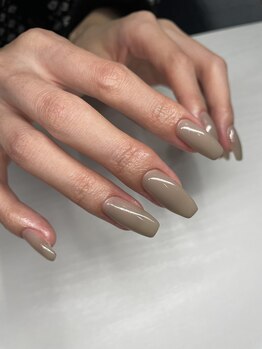 カエラ(Caela)/肌が綺麗に見えるワンカラー