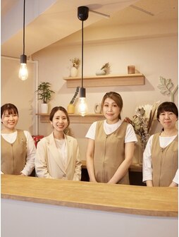 スタッフ ｜ヨモビ(YOMO美)｜ホットペッパービューティー