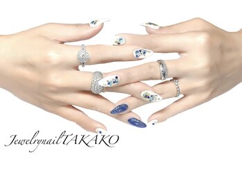 blue&Whiteのマーメイドネイル