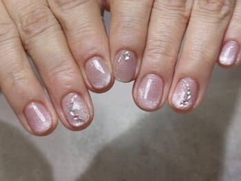 ミンスネイル(Mins Nail)/マグネットカラー
