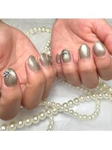 パダアット ヴァラネイル 天神南店(PADA at VALLANAIL)/マグネットネイル/スターパーツ