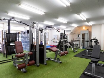 スリーエー(AAA)/1階ジム