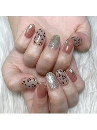 アニマル柄ネイル