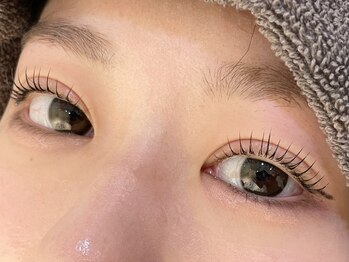 ネオリーブ ウリ(Neolive uri)/パリジェンヌラッシュリフト