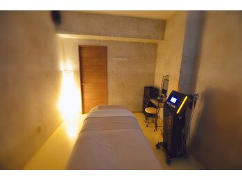 マーノ(mano)/広めの個室でくつろげる空間♪