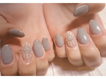 ネイルスパイク(NAIL SPIKE)