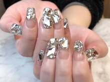 ジュエ(Jouer)/ビジュー盛りネイル/ブライダル