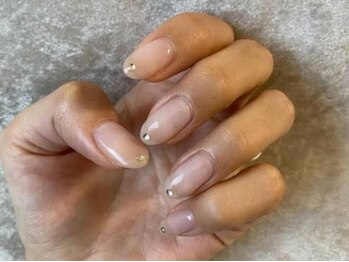 エレ(ele)の写真/お手頃価格でネイルが楽しめる♪フィルイン対応で自爪にも優しい♪お仕事で派手なネイルができない方にも◎