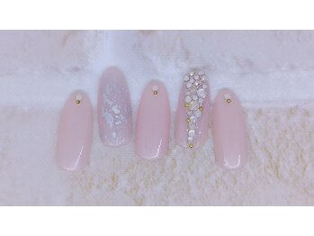 シャンティー ヒラギシ(Shanti hiragishi)/