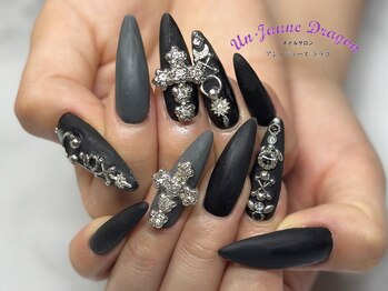 アン ジョーヌドラゴ/【ロングネイル】ブラックネイル