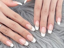 ニナズネイル(Nina's Nail)/フレンチネイル