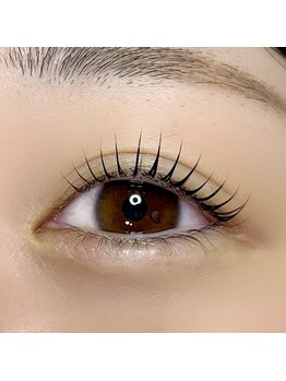 エムスタイル(M.Style)の写真/【すっぴん可愛く♪】まつ毛パーマでクルッと可愛いくナチュラルな目元に!貴方に似合う上品カールをご提供!