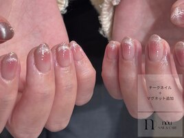 チークマグネットネイル