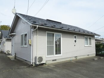 ユリラ(Yu'ReLa)/サロン駐車場