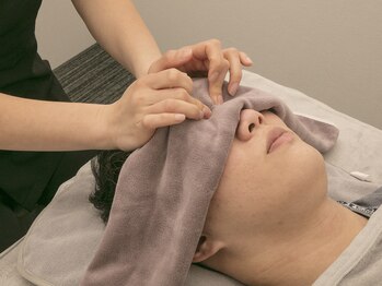 モモコ(momoko)/ヘッドマッサージ