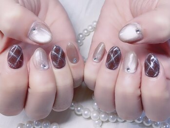 キラキラネイル 川口 南鳩ヶ谷店/マグネットネイルデザイン