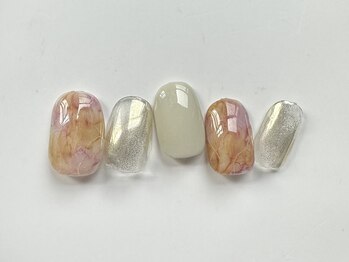 ユノ フィオーレ(Juno fiore)/インク×鉛筆アート