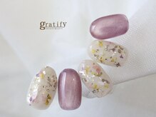 グラティフィー 梅田店(gratify)/埋め尽くし小花ネイル