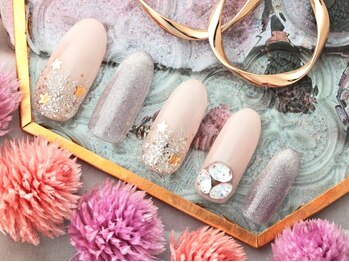 フィリーバイルルズ 神戸三宮店(Firii by Lulus)の写真/キレイめシンプルなオフィスネイル¥5850【しっかり甘皮ケア付】トレンドを押さえたニュアンスデザイン¥6800