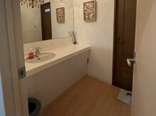 エヌ リア バイ エンス(N RIA by N+th)の雰囲気（施術後の身だしなみもしっかり整えていただけます◎）