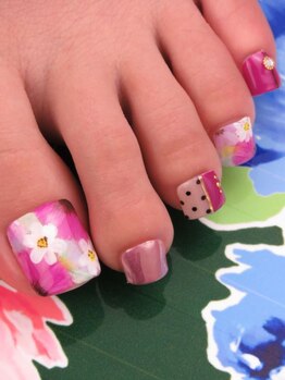 カラーズ 浜松店(colors)/淡いピンクフラワーで大人女子♪