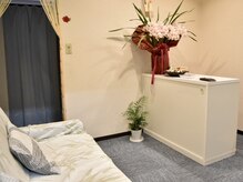 キシ 五反田店(KISHI)/広々とした明るい店内