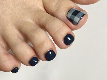 ユル 天神橋筋六丁目(yulu.)の写真/『足』を美しく魅せるフットネイルと炭酸パック付きのこだわりケアでピカピカの足元に。