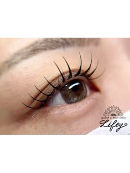 ボリュームのある目元にしたい