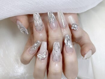 冬に輝くキルティングネイル