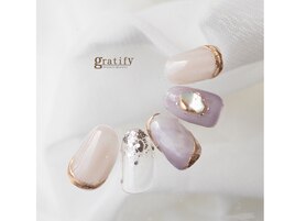 大人上品ニュアンスネイル