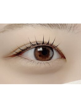 ナチュラル上品な目元にしたい