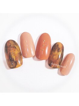 アルファ ネイルズ(ALPHA NAILS)/