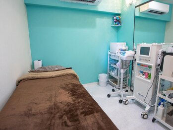 サロンナナジュウ(Salon 70)/完全個室♪