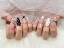 白と黒のキルティングネイル