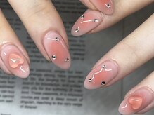 プチボヌール(Petit bonheur)/チークネイル