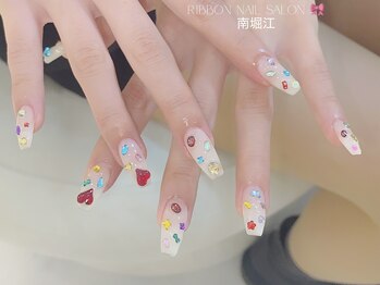 【色とりどりストーンデザイン】