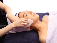 シー バイ カリスタ 表参道店(C by CALISTA)/かっさでお顔の老廃物を流す