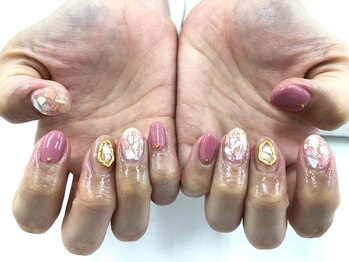 ルミエール アンド ニコ(Lumiere and nico)/