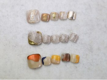 ディーネイル(DEE nail gifu)の写真/旬のデザインで足元をオシャレに飾る♪【オフケア込◆フットレギュラー定額¥6600/90分アートフリー¥7700】